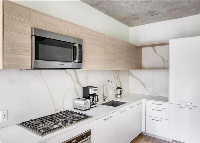 W Loop Studio W Pool Gym Lounge Nr L Chi-749 Chicago