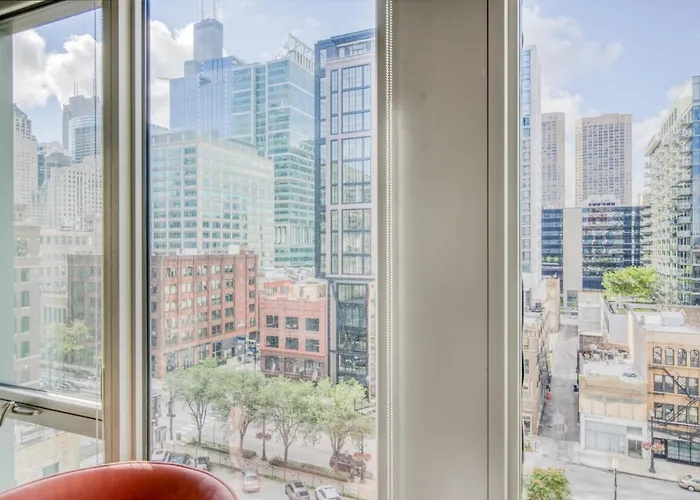W Loop Studio W Pool Gym Lounge Nr L Chi-749 * Chicago