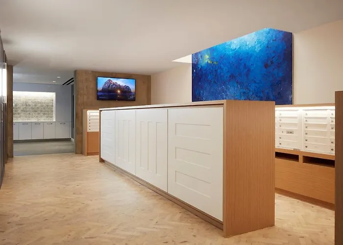 W Loop Studio W Pool Gym Lounge Nr L Chi-749